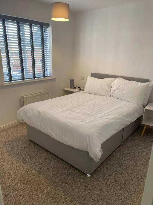 5 Holborn Spacious Home Redhill  المظهر الخارجي الصورة